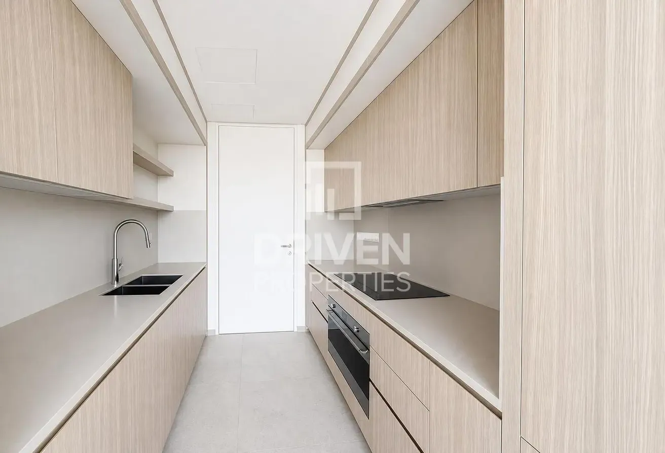 Billionaire Row | Skyline View | Great Location