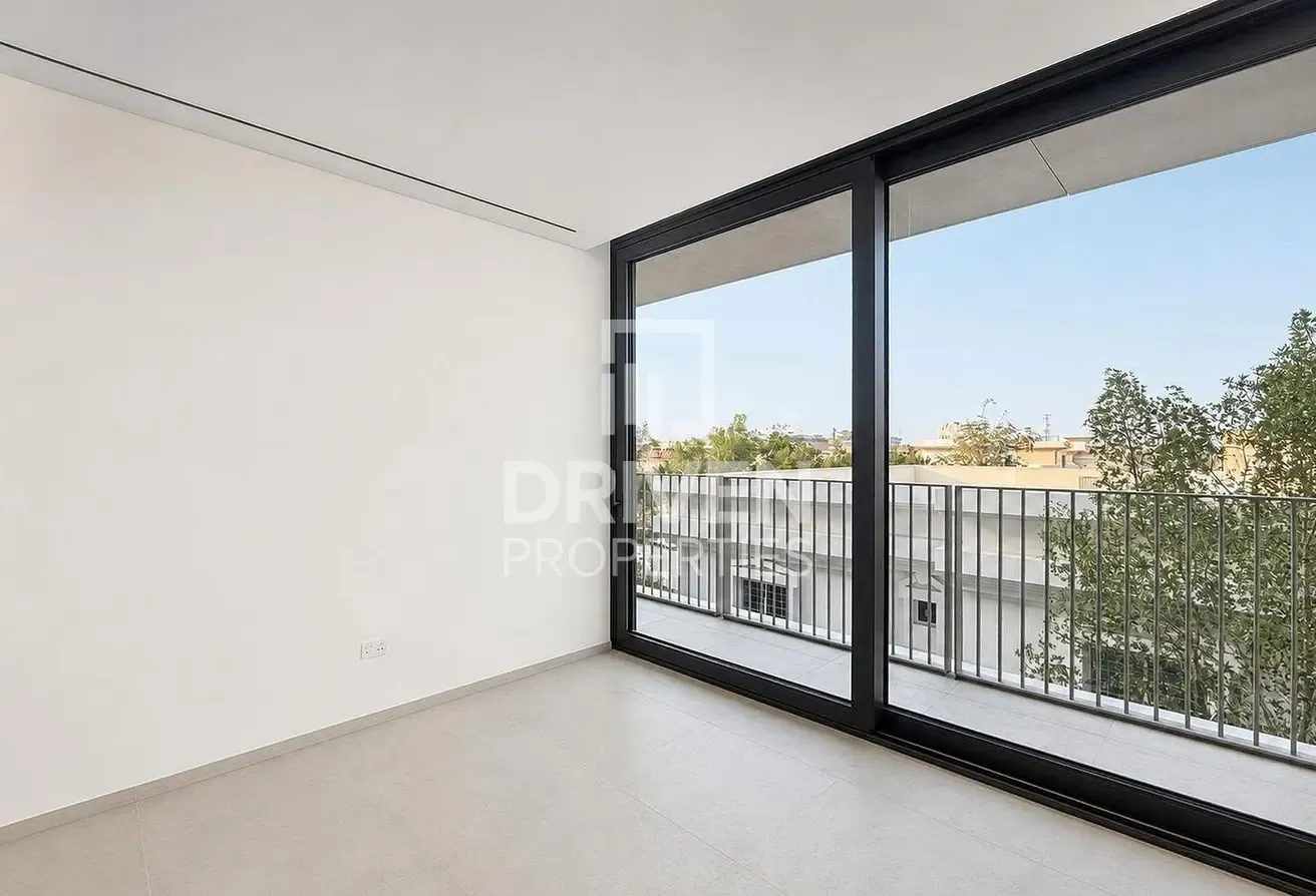 Billionaire Row | Skyline View | Great Location