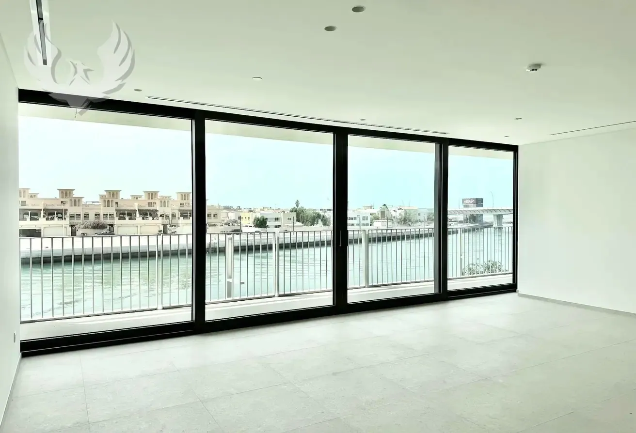 Direct Canal View | Low Floor | Large Terrace
