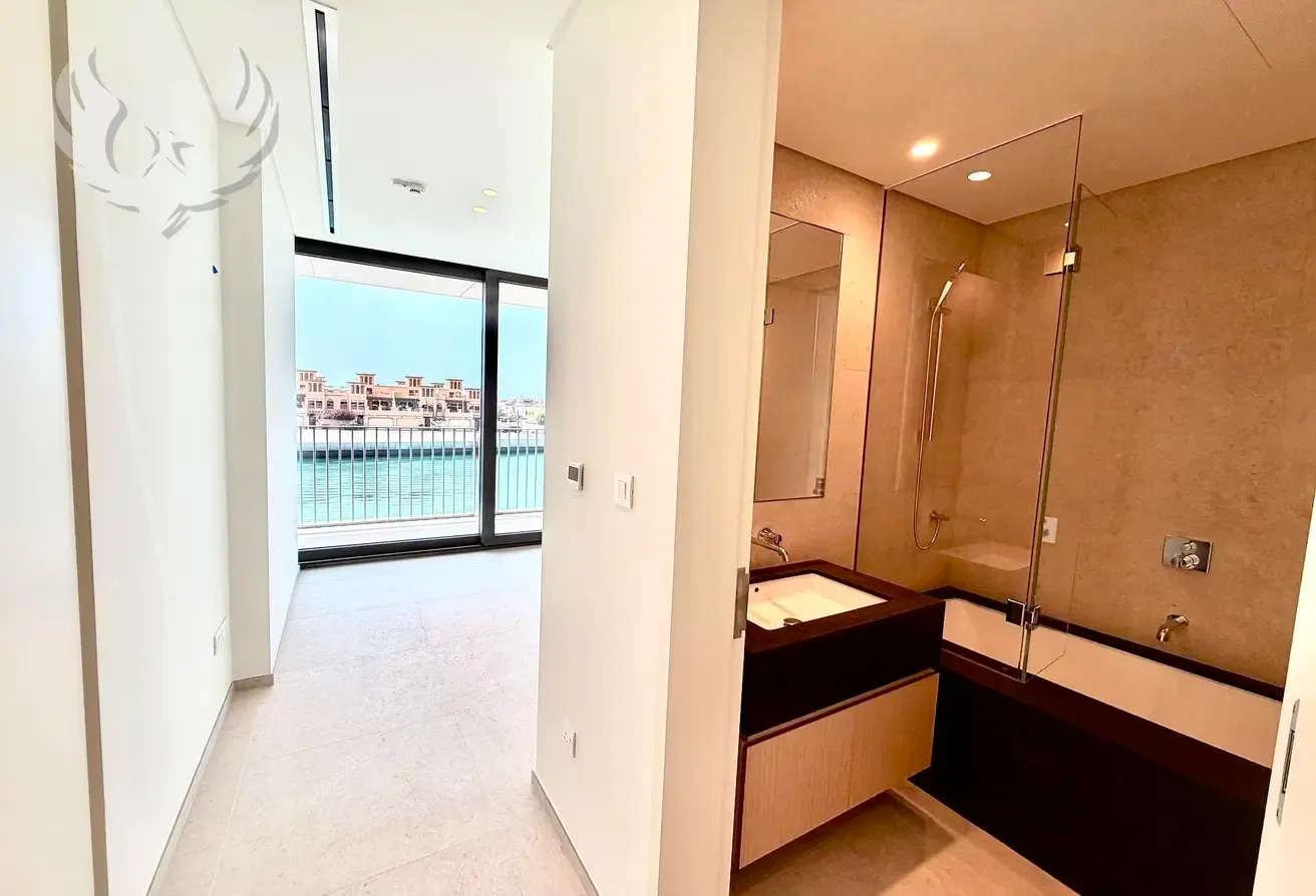 Direct Canal View | Low Floor | Large Terrace