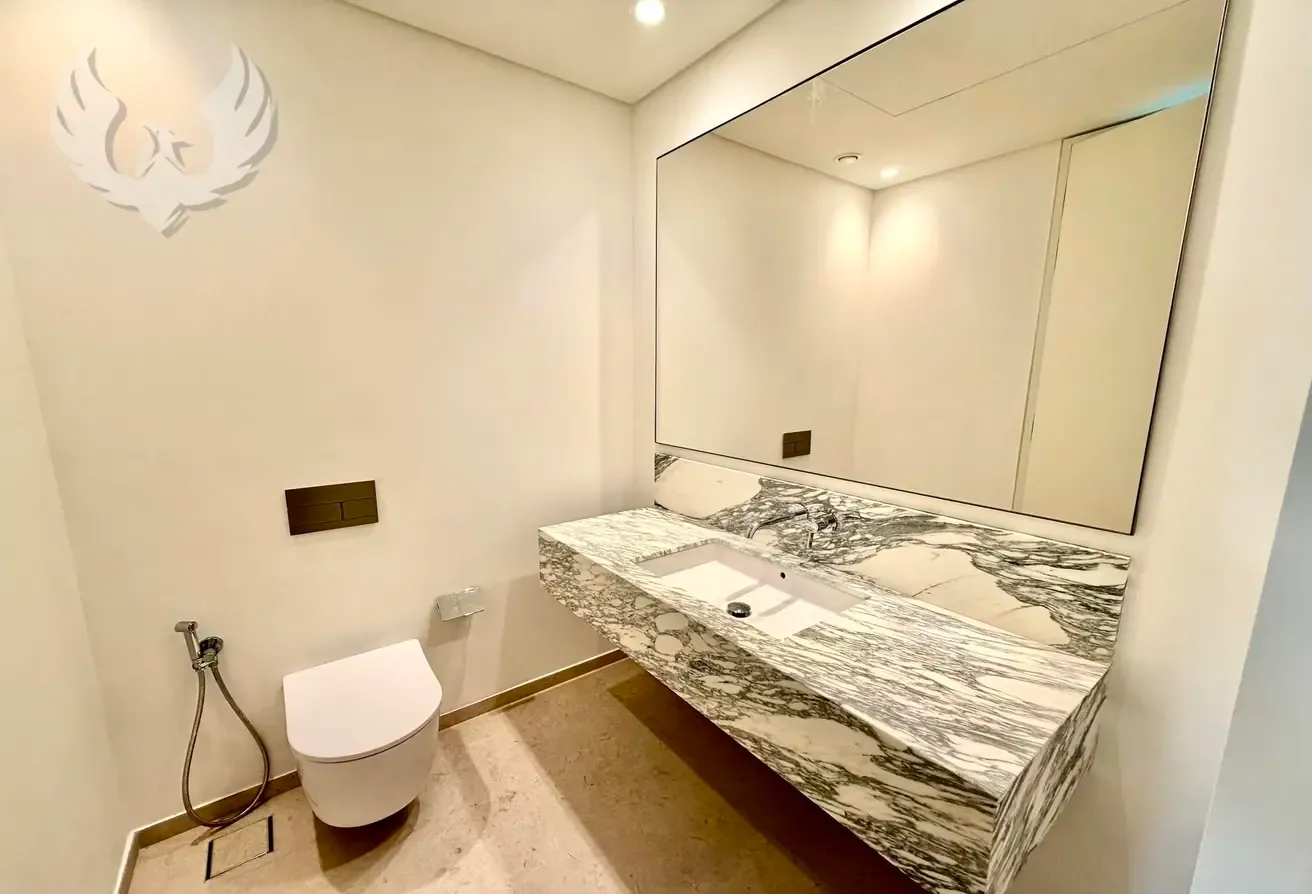 Direct Canal View | Low Floor | Large Terrace
