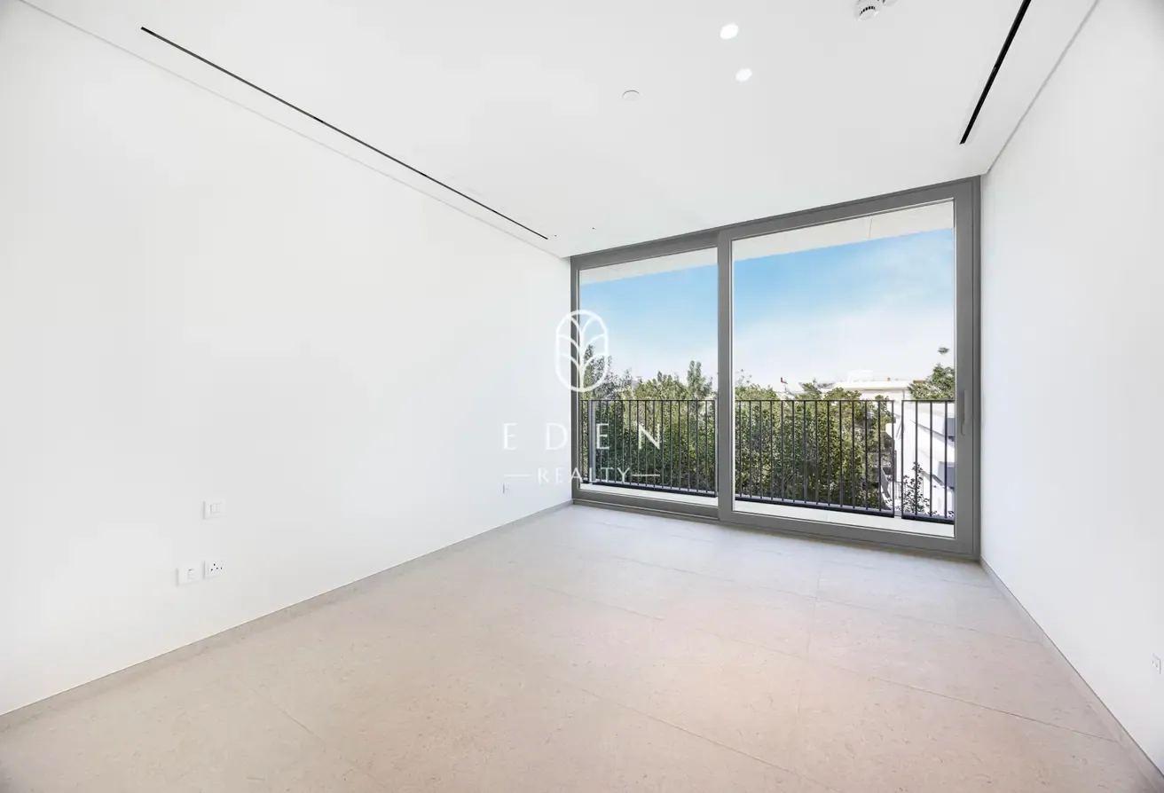 4BR + Maids | Low Floor | Vacant