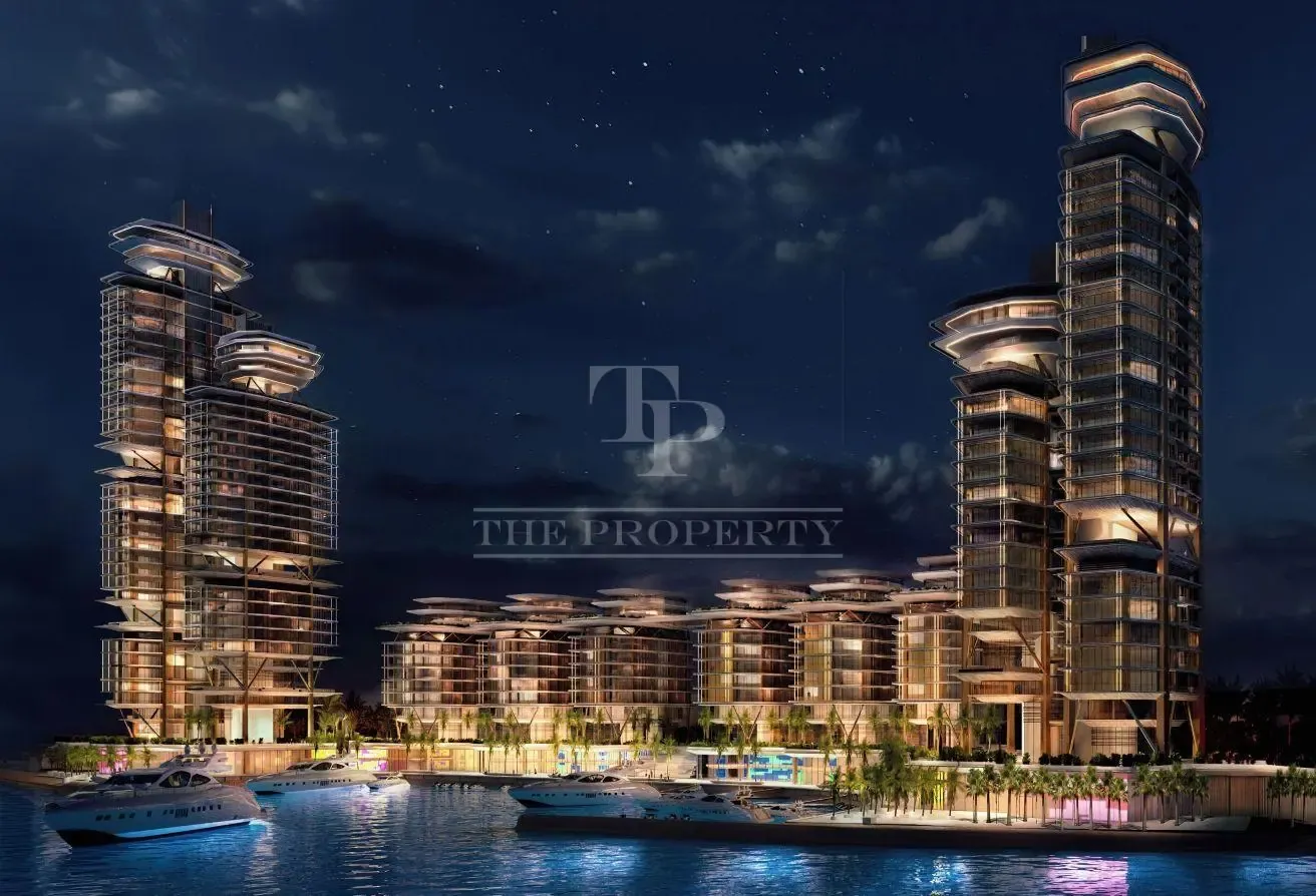 4BR Waterfront Luxury Home | City & Bay Views