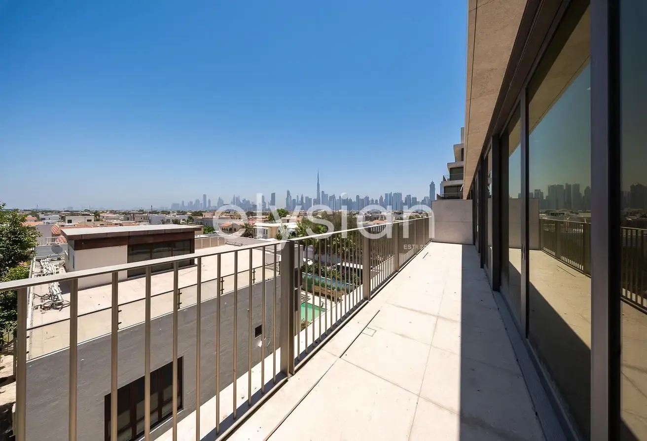 Luxury Location | Brand New | Ready to Move