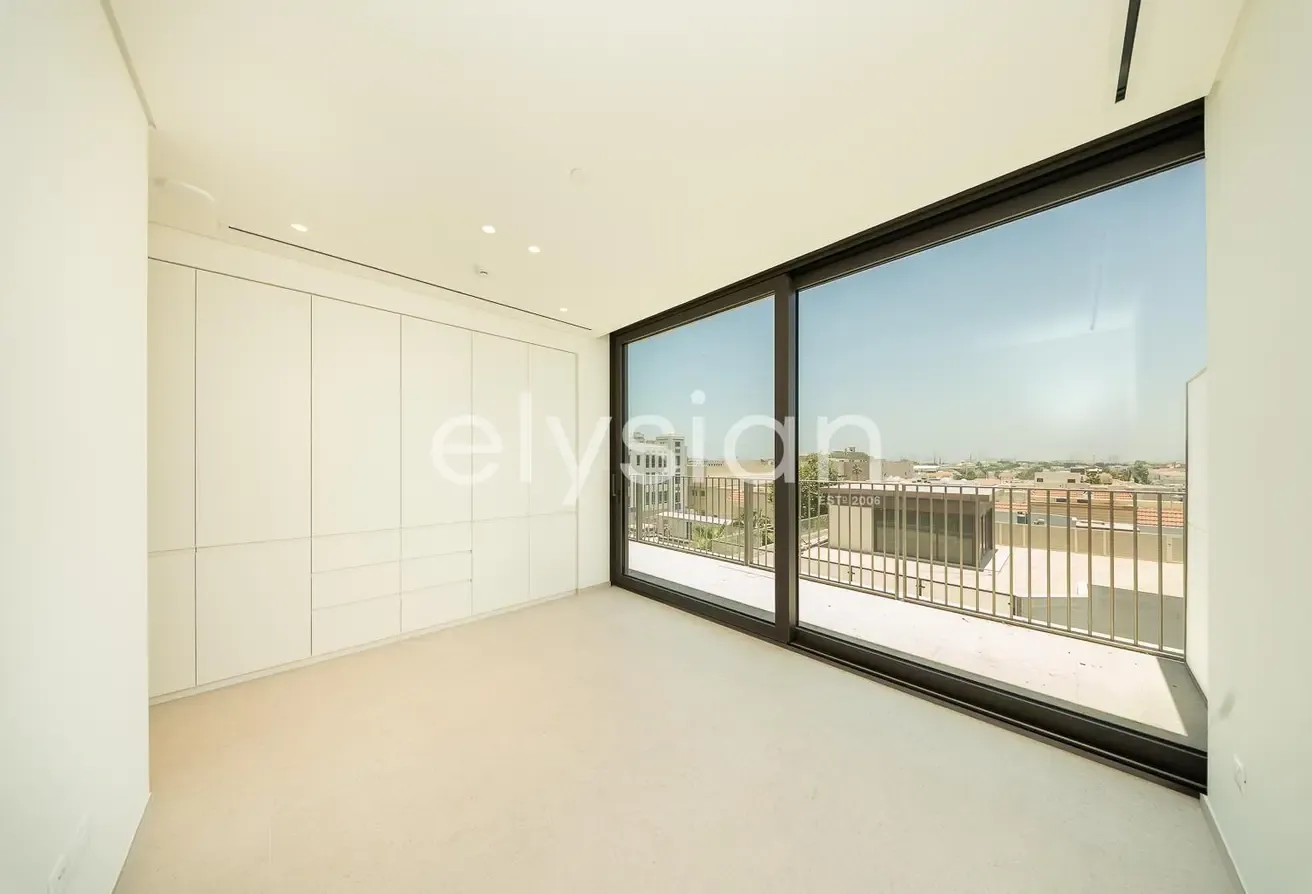 Luxury Location | Brand New | Ready to Move