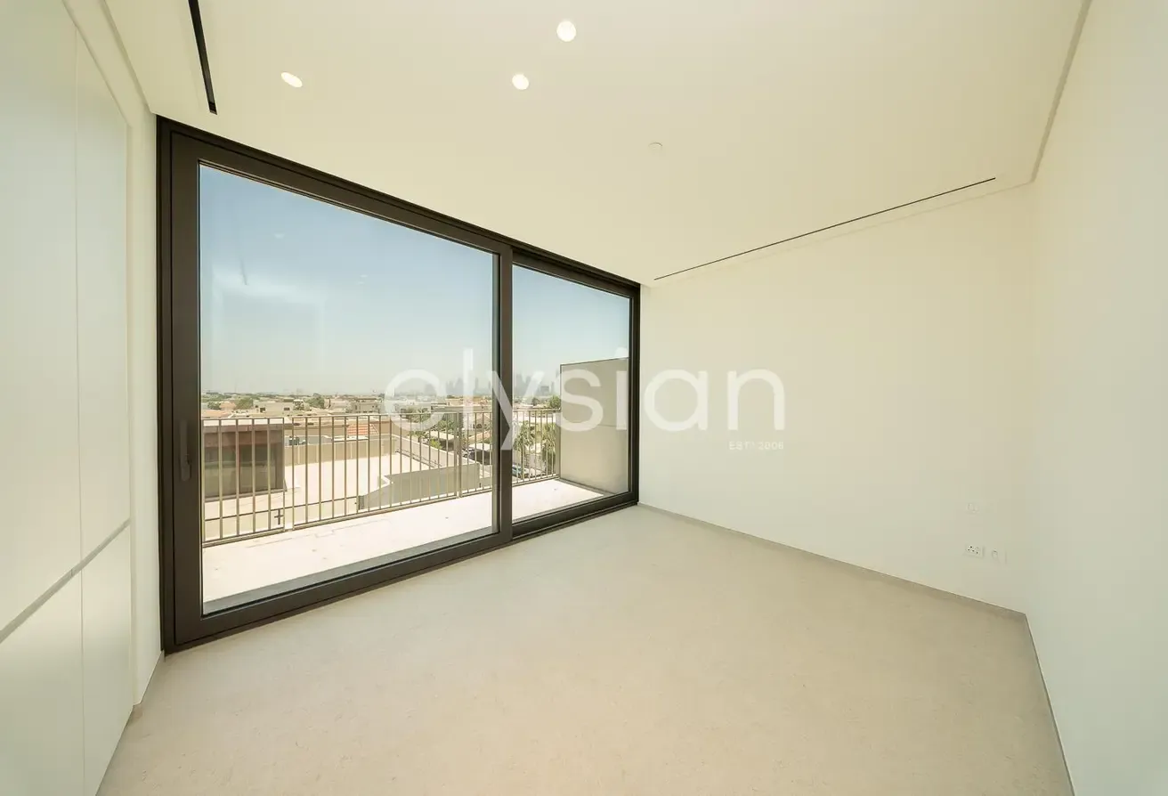 Luxury Location | Brand New | Ready to Move