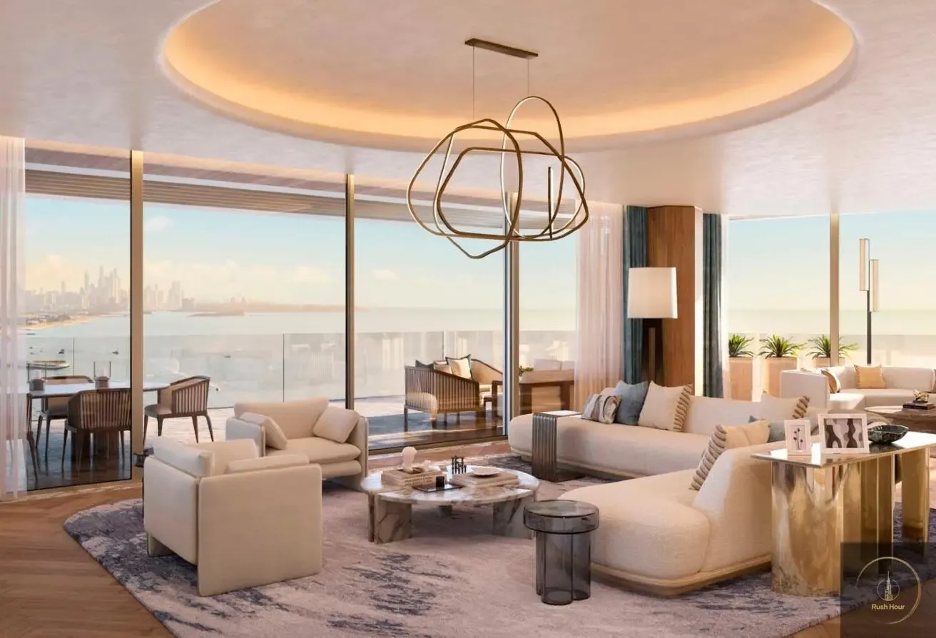 Exclusive Half Floor, Private Beach, 270° Sea View