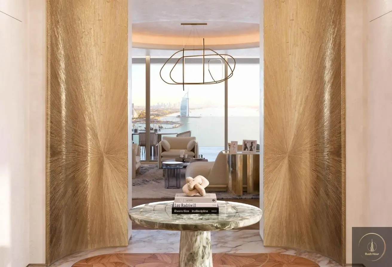 Exclusive Half Floor, Private Beach, 270° Sea View