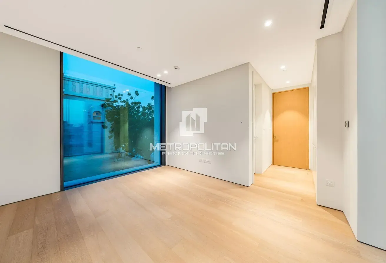 Ready to Move In | Waterfront Living