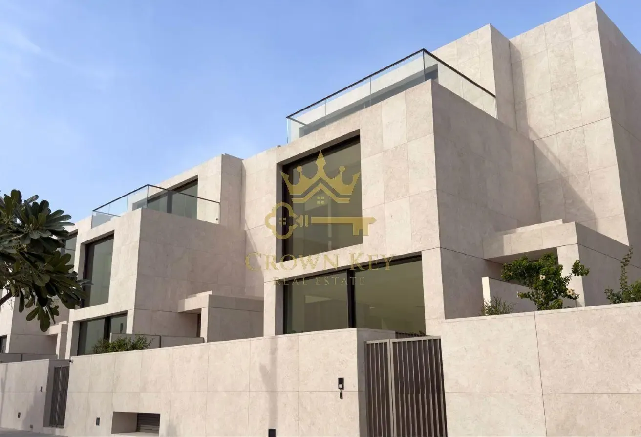 3BR Villa | Eden House The Canal | Pool & View
