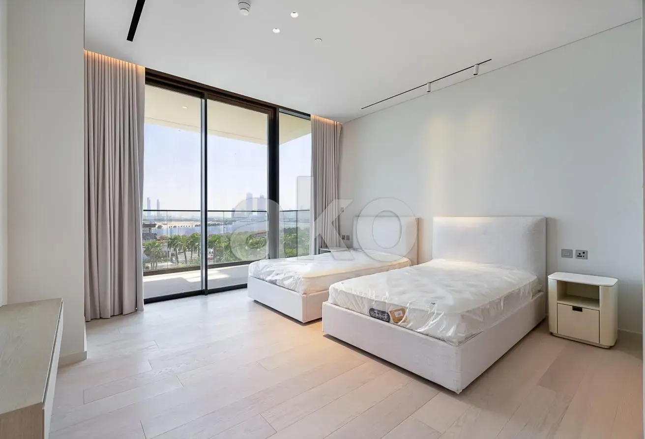 Price Drop Brand-New 2-Bed Duplex Fully Furnished