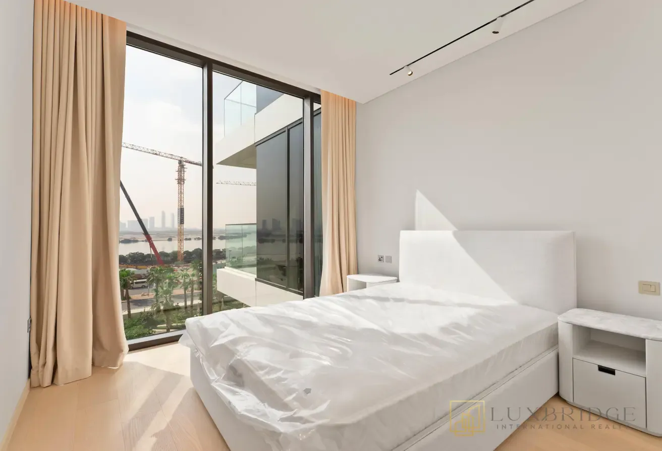 Exclusive | Branded Residences | Open Skyline View