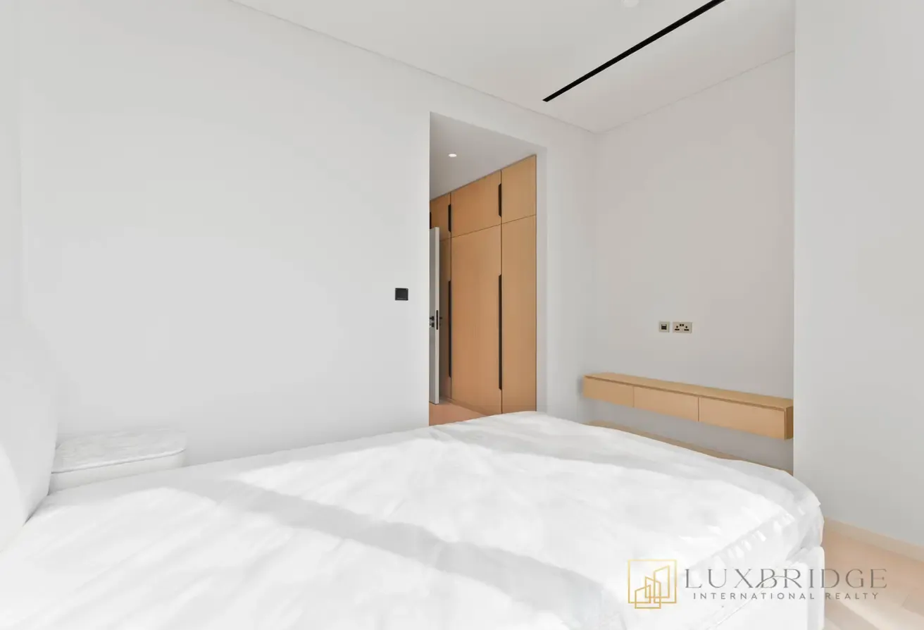 Exclusive | Branded Residences | Open Skyline View