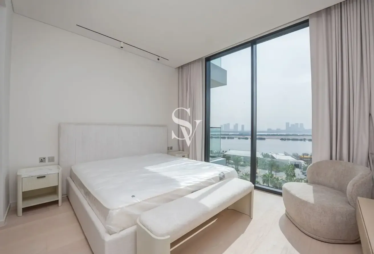 Waterfront 2-Bedroom |Unrivalled Views |Furnished