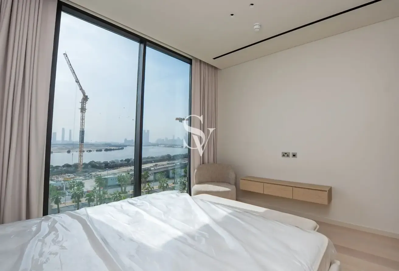 Waterfront 2-Bedroom |Unrivalled Views |Furnished