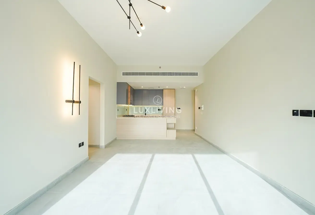 Modern Design | Vacant | Negotiable