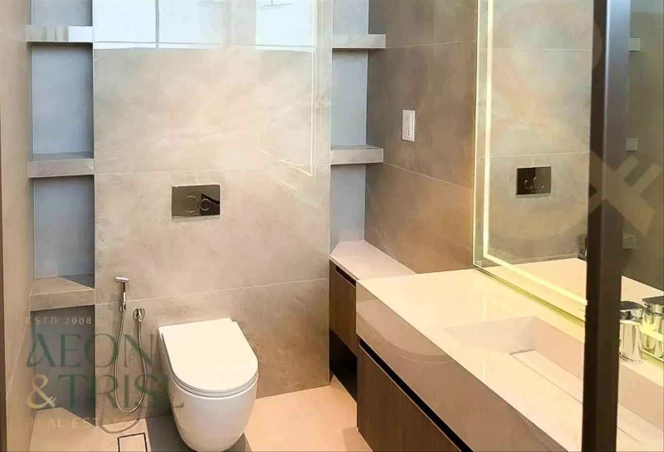 End Unit 4BR | Extra Space and Extra Privacy