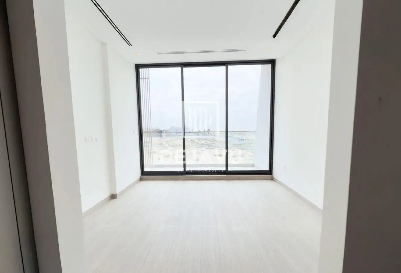 Exclusive |Investor Deal |Ready Soon |Huge Layout