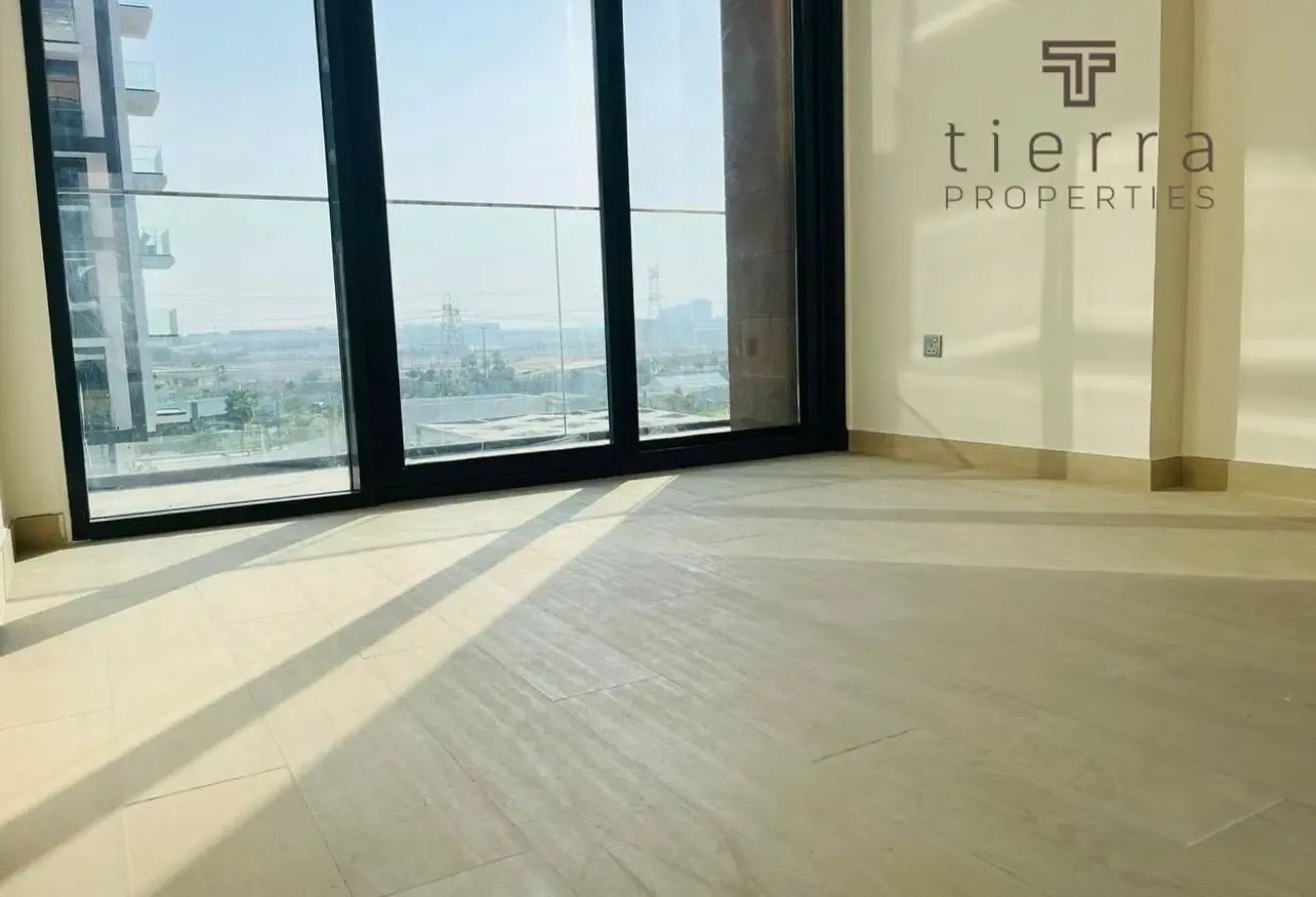 Spacious Layout | Open View | Negotiable