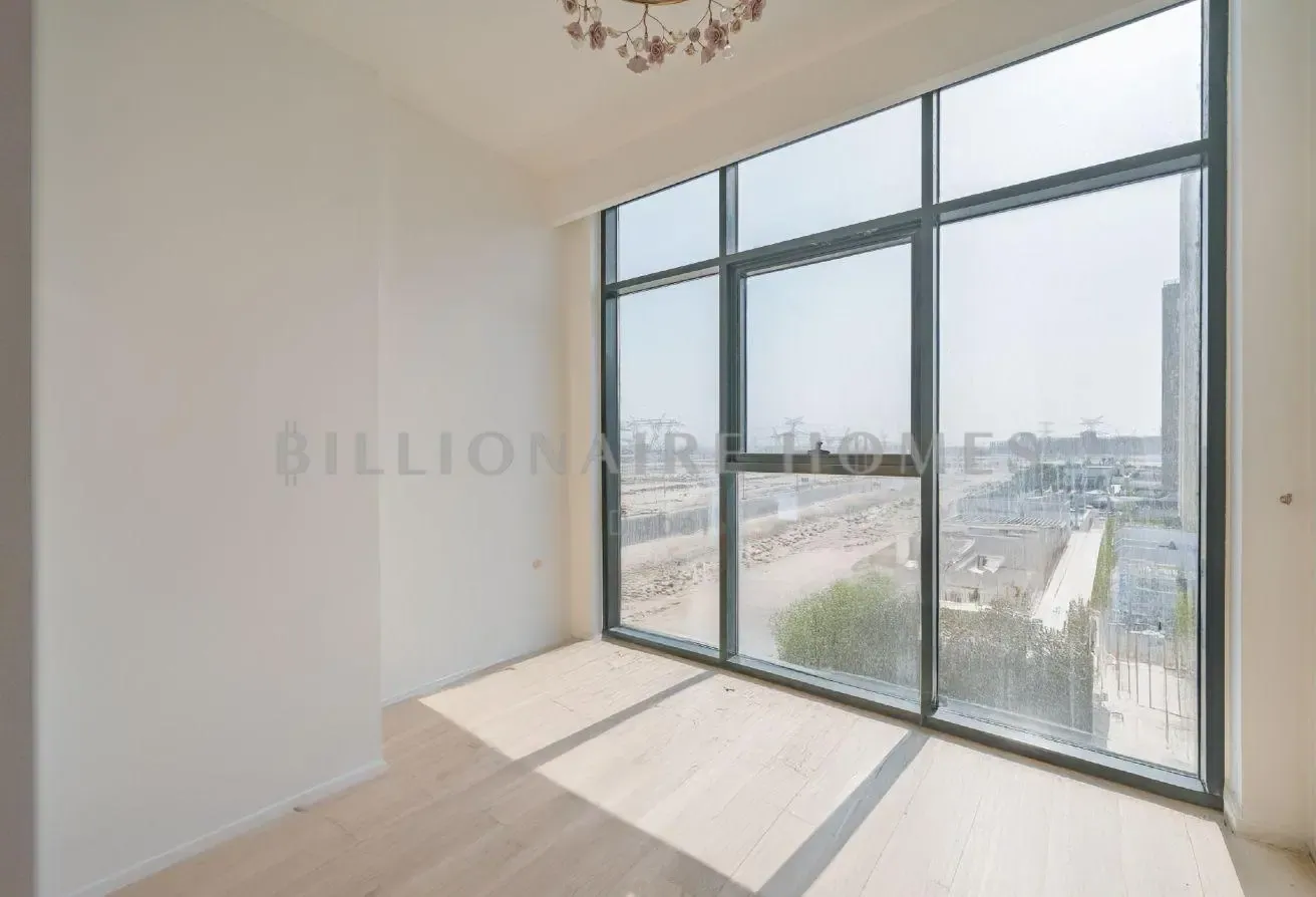 Exclusive Agent|Vacant|Ready To Move |Working