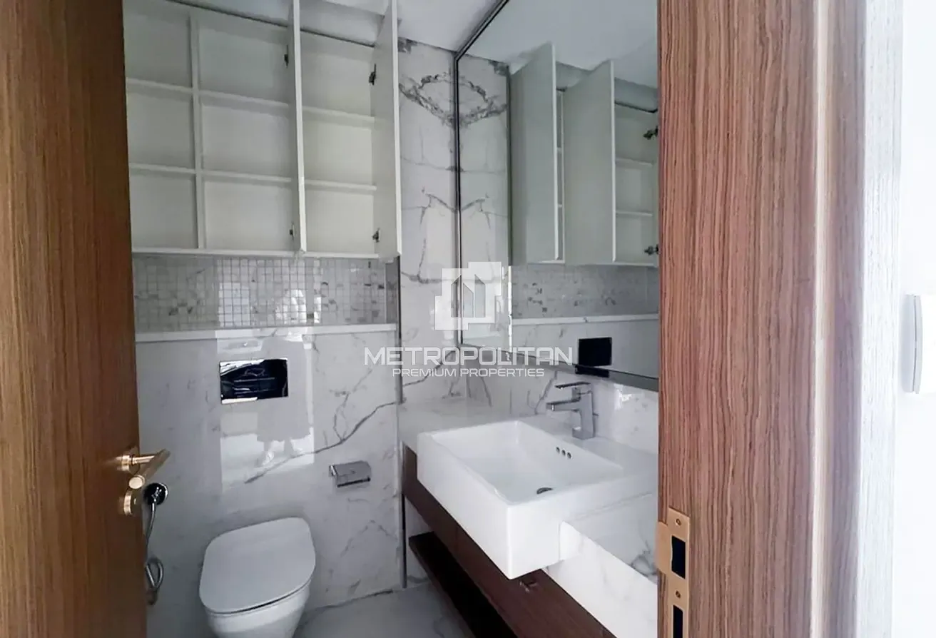 Studio with Balcony | Prime Community | Vacant