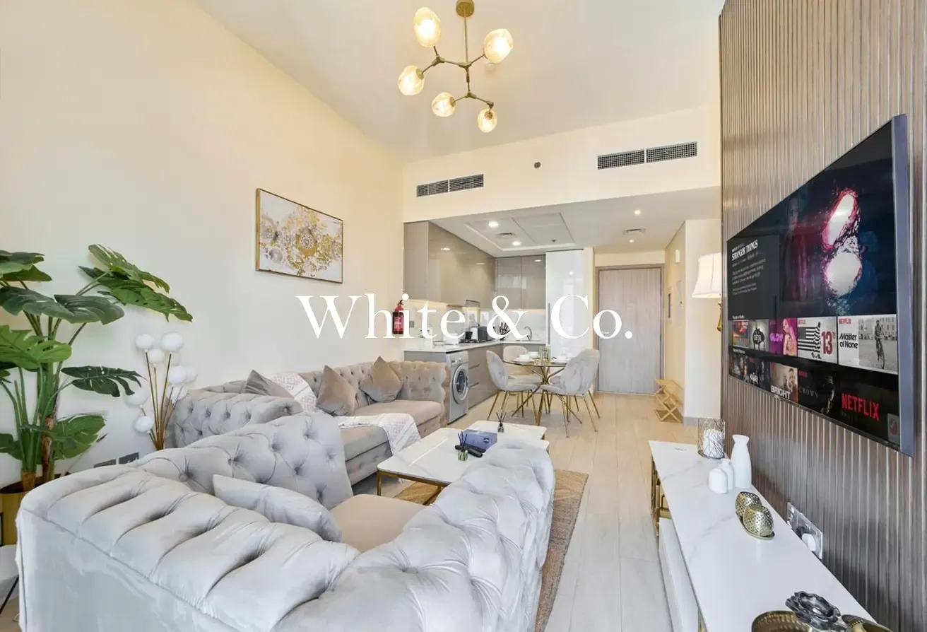 Crystal Lagoon View | Vacant | Furnished