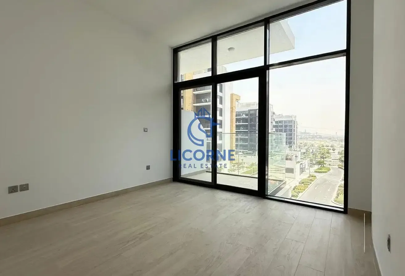 Modern 1BR Apartment | Water Views | Prime Meydan