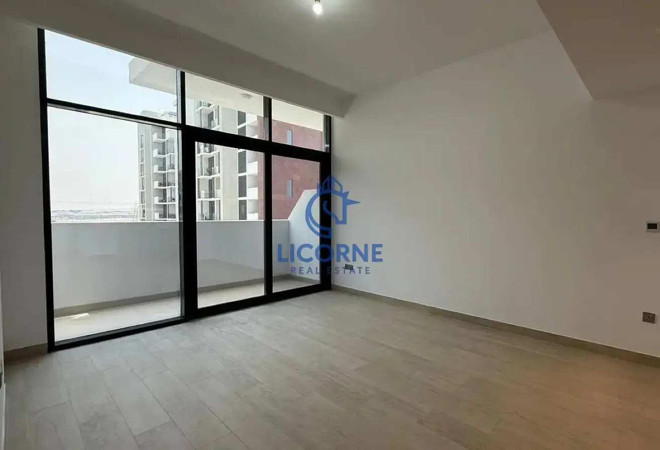 Modern 1BR Apartment | Water Views | Prime Meydan