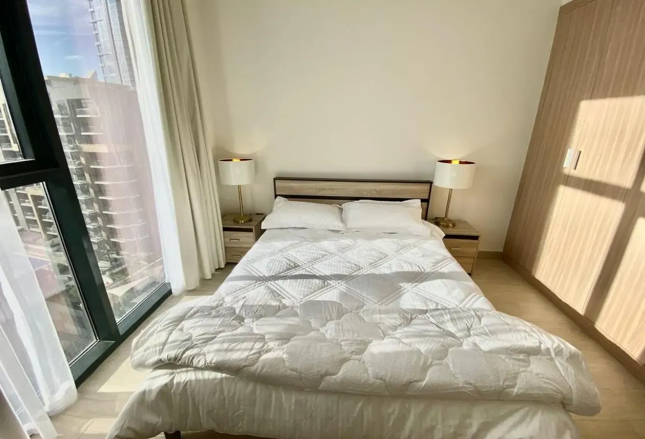 1 BR Apartment with Water View in Meydan
