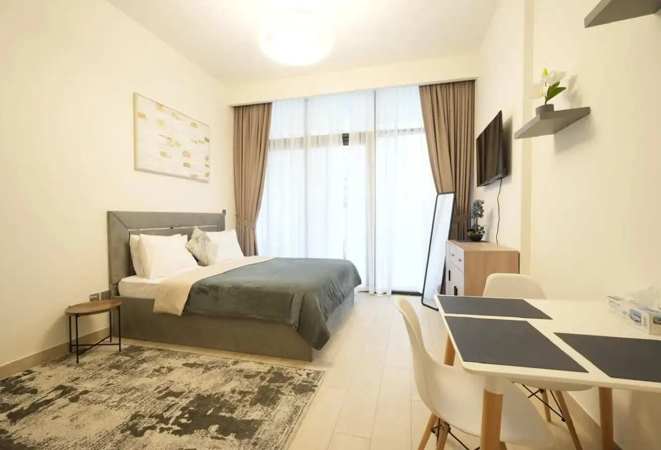 Studio Apartment with Landmark View in Meydan