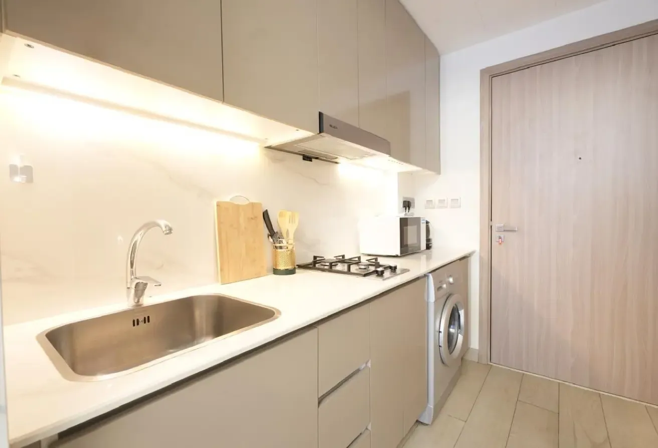 Studio Apartment with Landmark View in Meydan