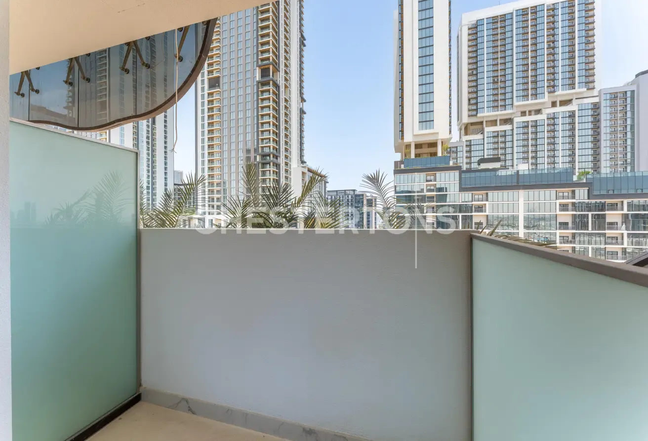 Vacant I Prime Location I Exclusive