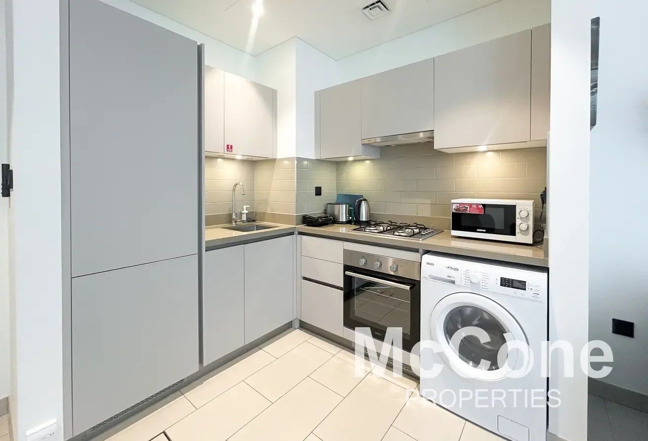 High Floor | Motivated Seller | Community View