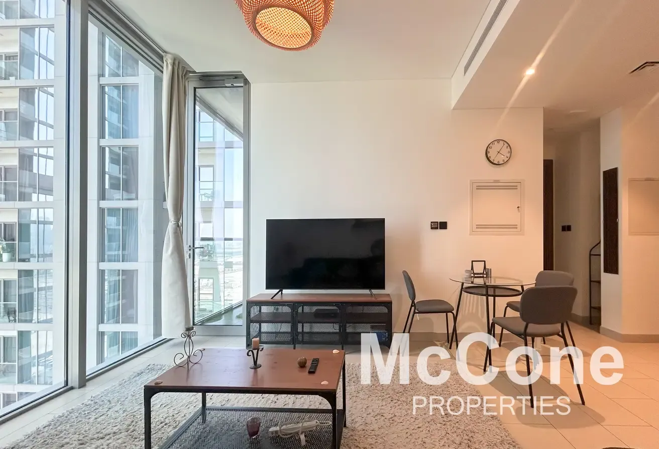 High Floor | Motivated Seller | Community View