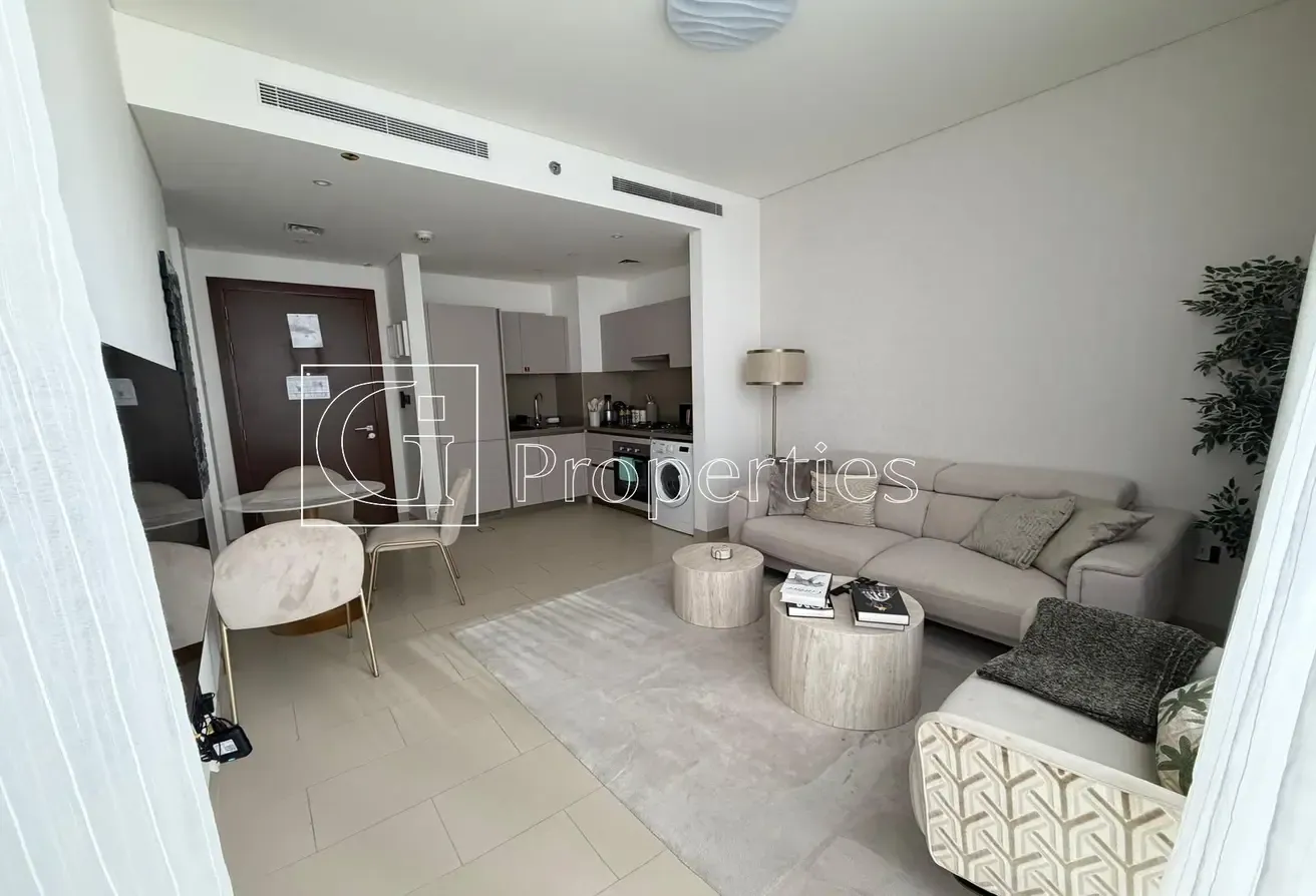 1bd Fully Furnished | Pool View | Ready