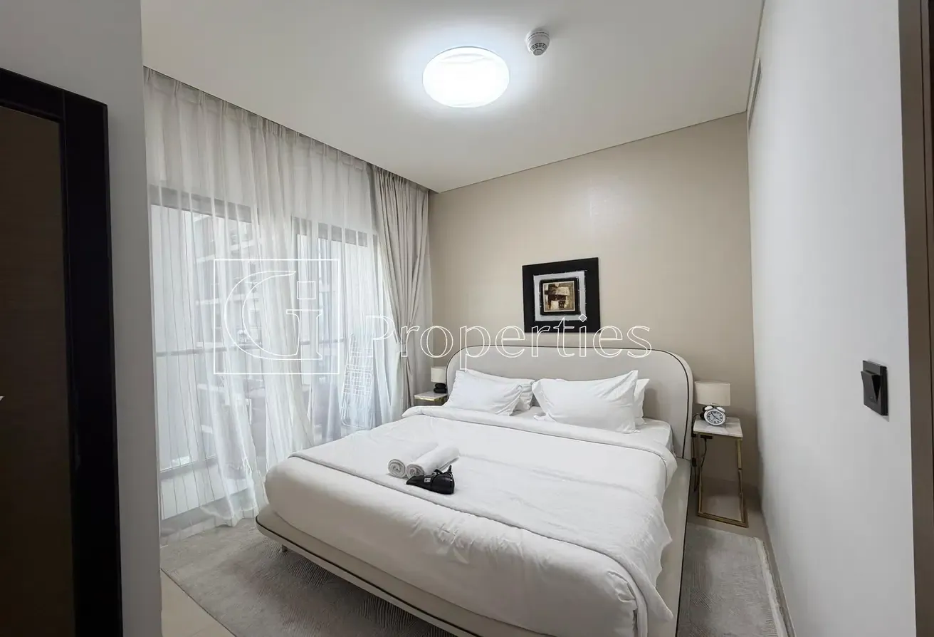 1bd Fully Furnished | Pool View | Ready