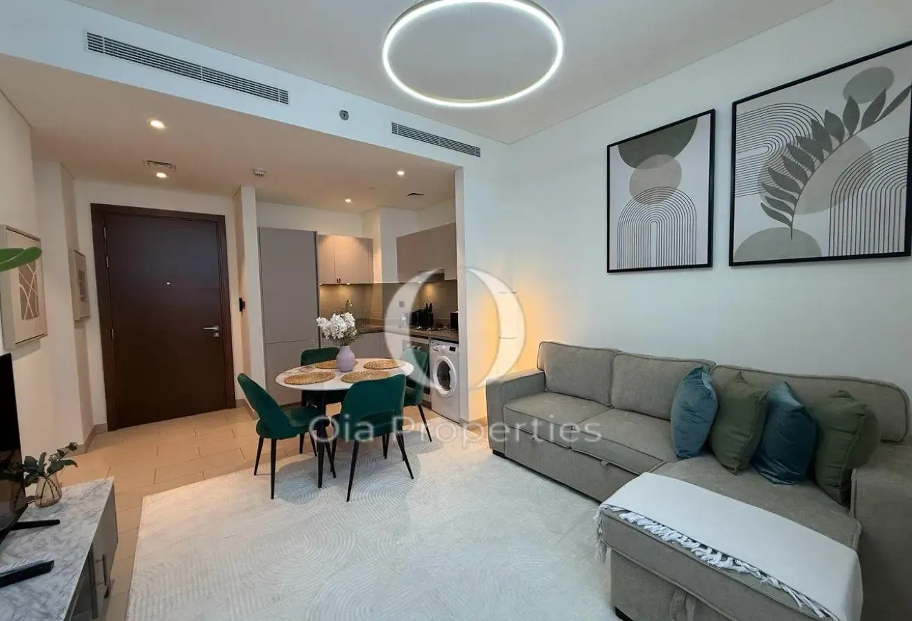 Burj Khalifa and Amenities View | Fully Furnished