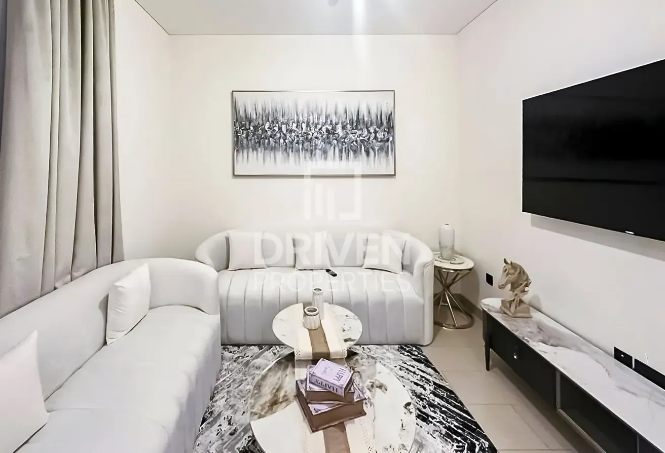 Corner Unit | Biggest Layout | Vacant Soon