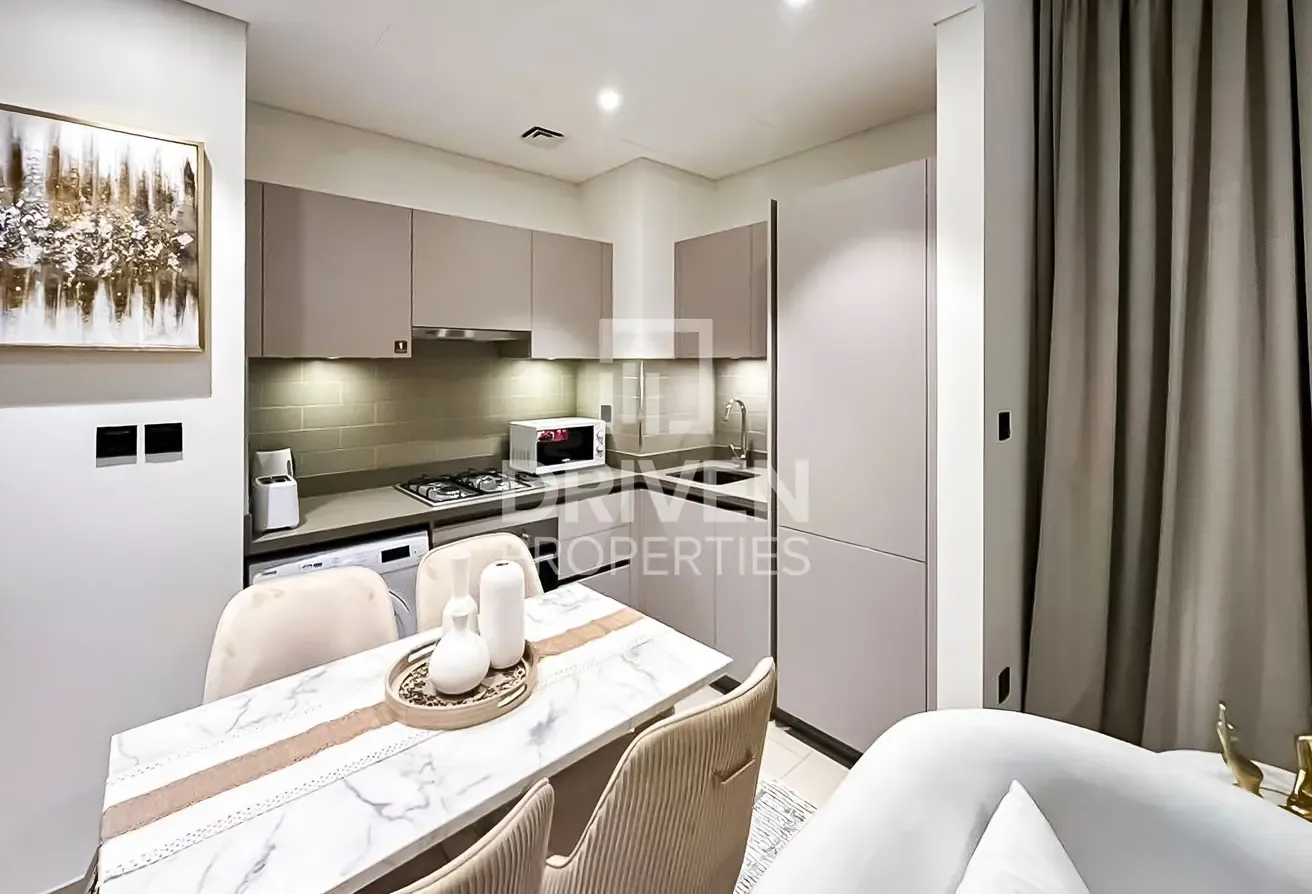 Corner Unit | Biggest Layout | Vacant Soon