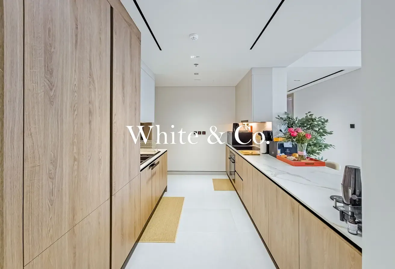 Large Layout | Modern Living | Burj Views