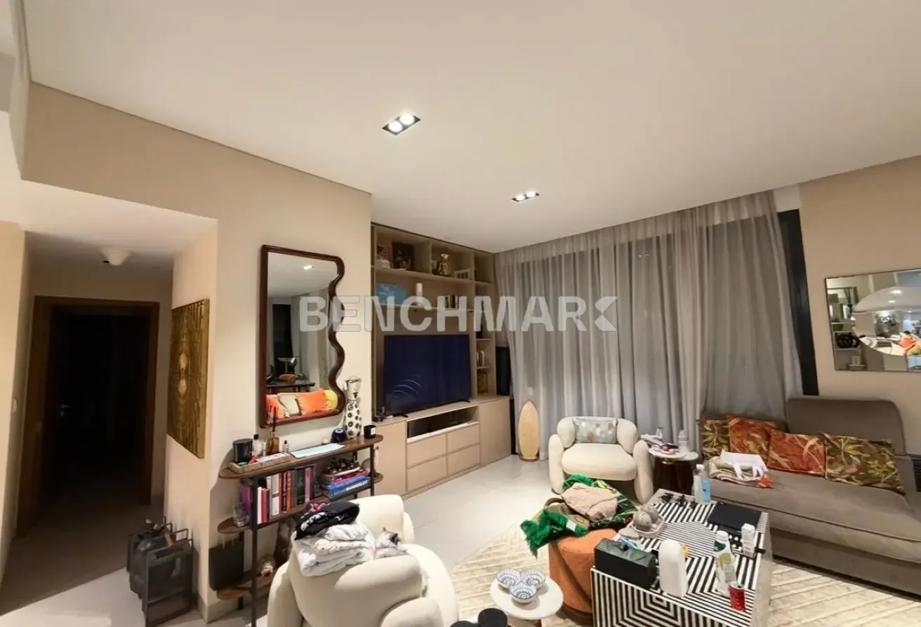 Largest 2-bedroom l Vacant on transfer l Rare unit