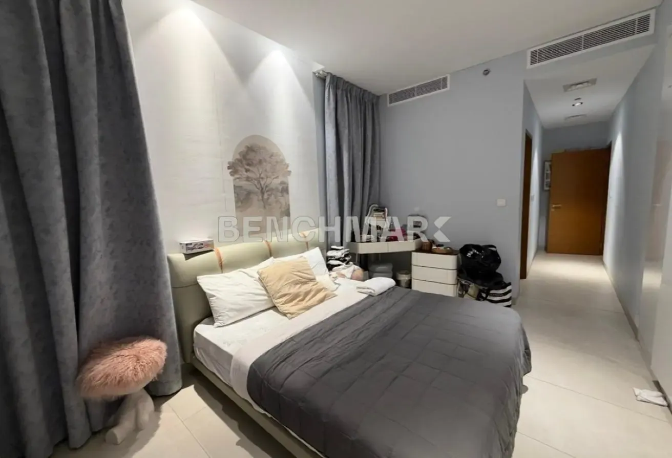 Largest 2-bedroom l Vacant on transfer l Rare unit