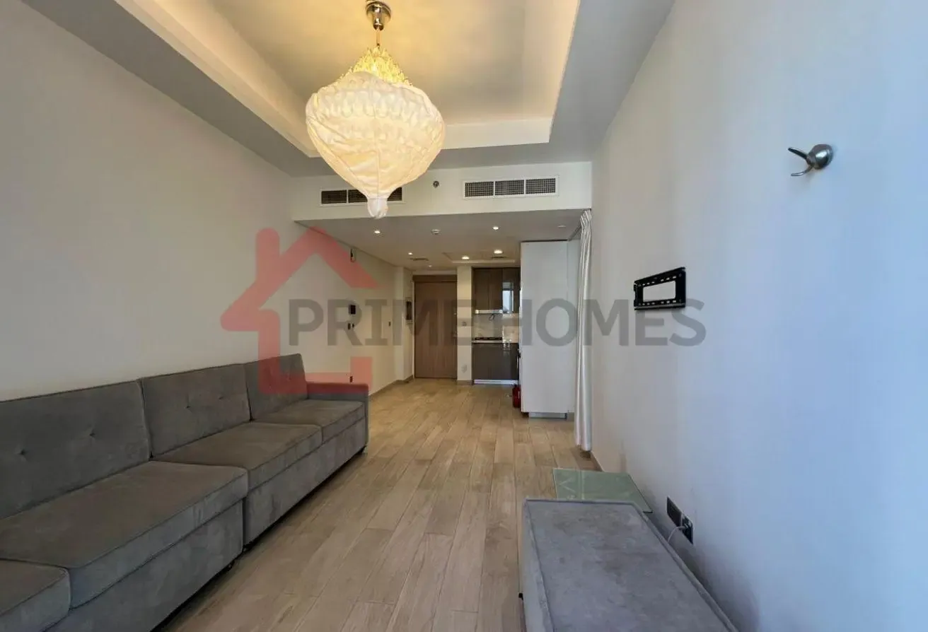 Modern Furnished | High Floor | Pool View