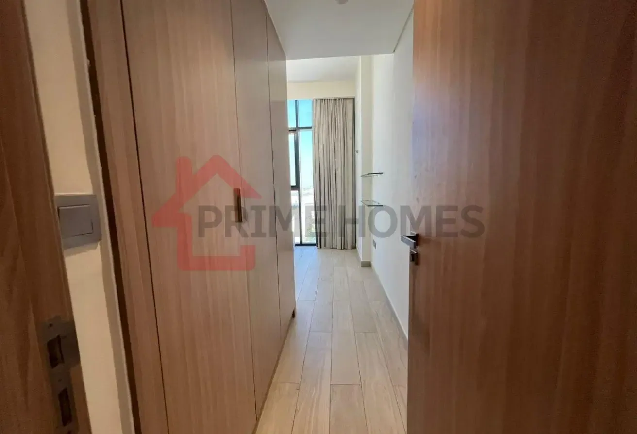 Modern Furnished | High Floor | Pool View