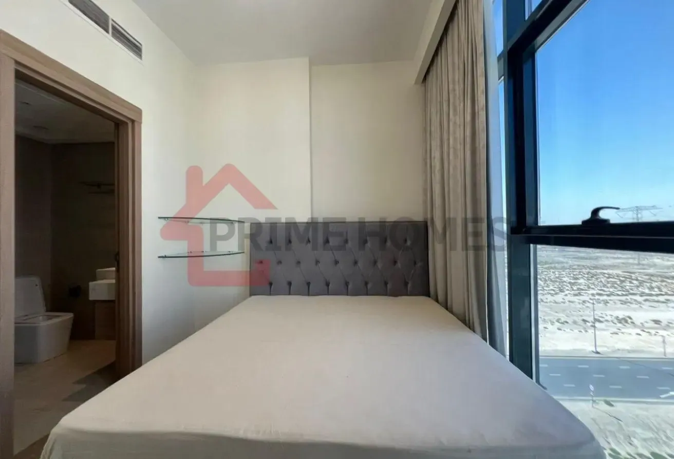 Modern Furnished | High Floor | Pool View