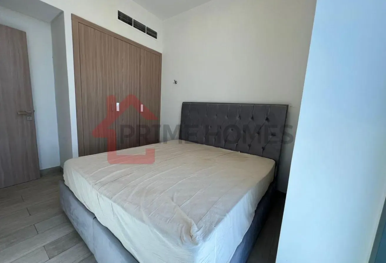 Modern Furnished | High Floor | Pool View