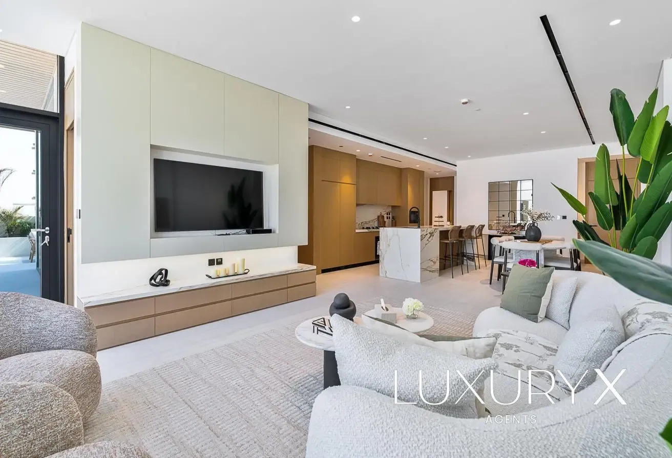 Premium Amenities | City Views | High ROI