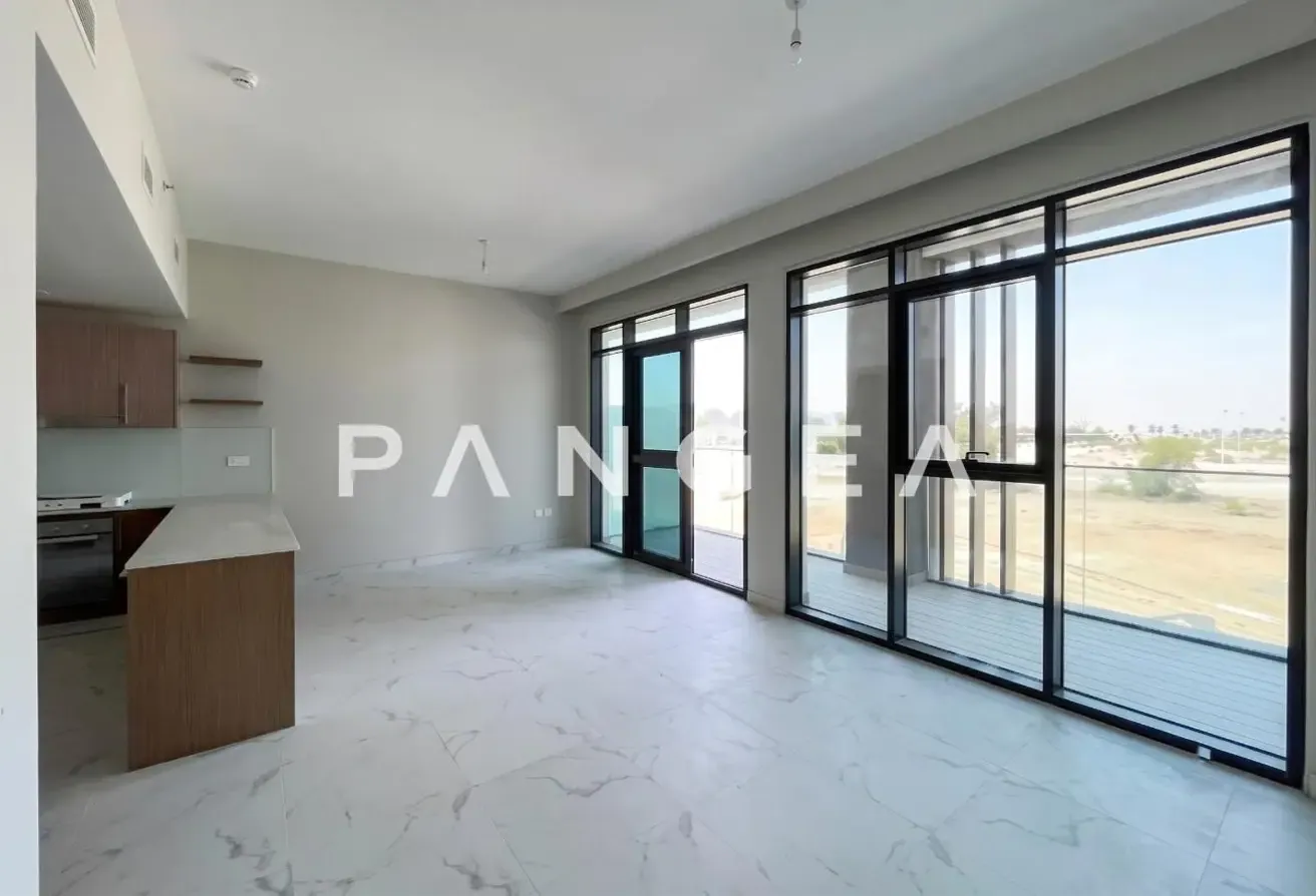 Unobstructed View | Vacant | Big Terrace