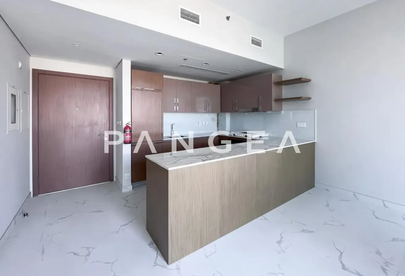 Unobstructed View | Vacant | Big Terrace
