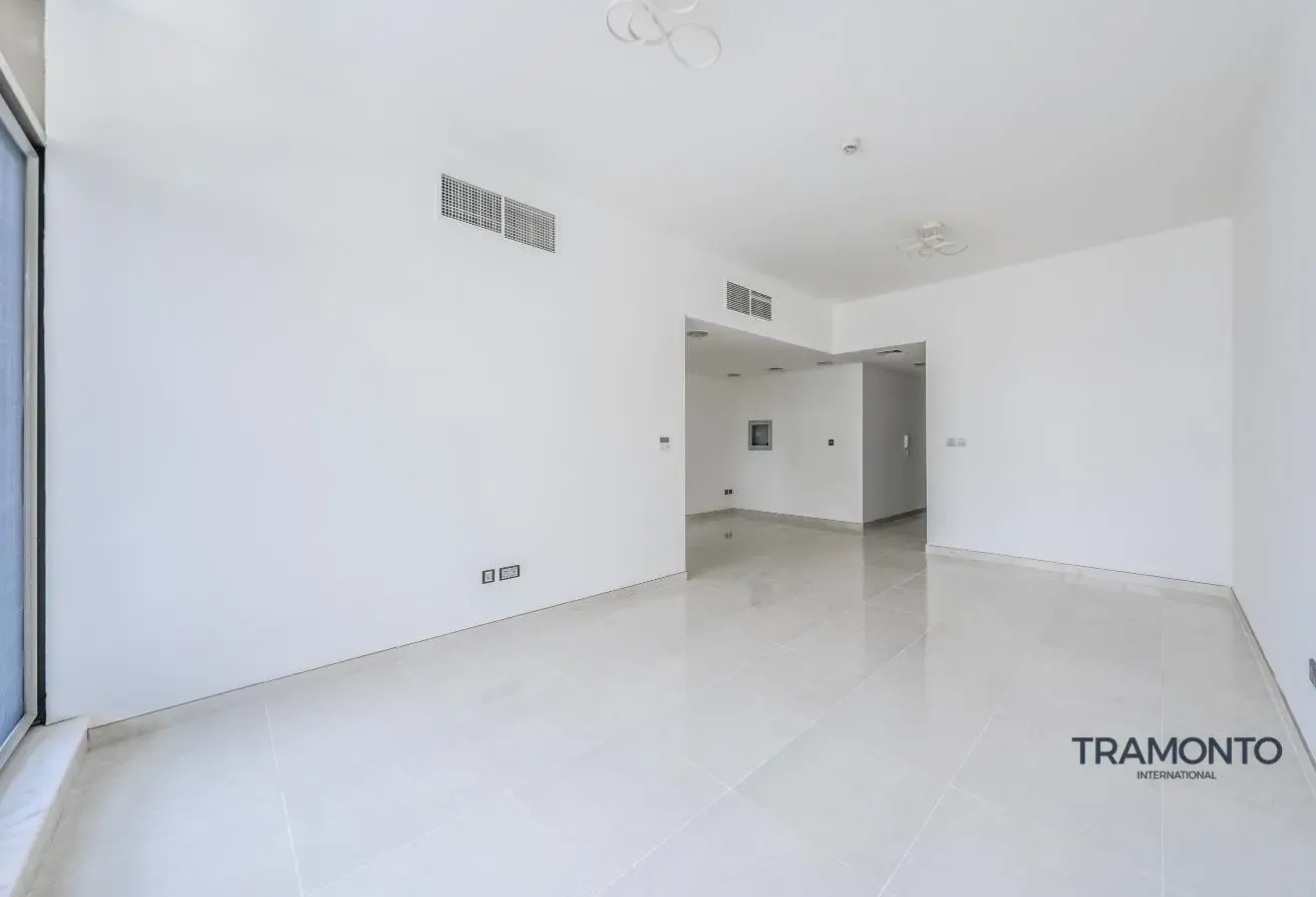 Community View | Spacious Area | Vacant